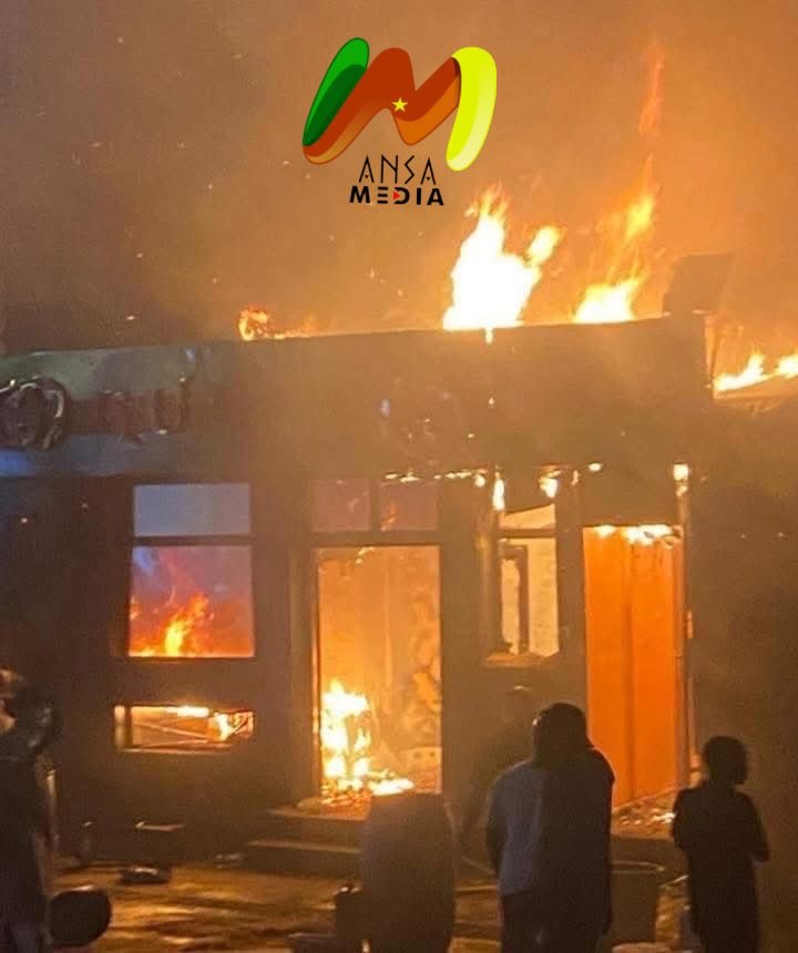 Douala : un snack-bar réduit en cendres seulement 24 heures après son ouverture.